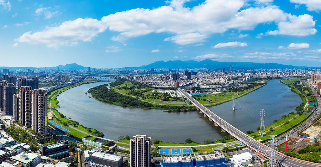 06-Taiwan-One-Riverbend